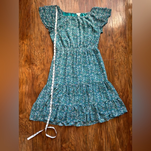 Flutter Sleeve Floral Print Midi Dress by J. Crew  Perfect for Spring Feminine - Picture 9 of 10